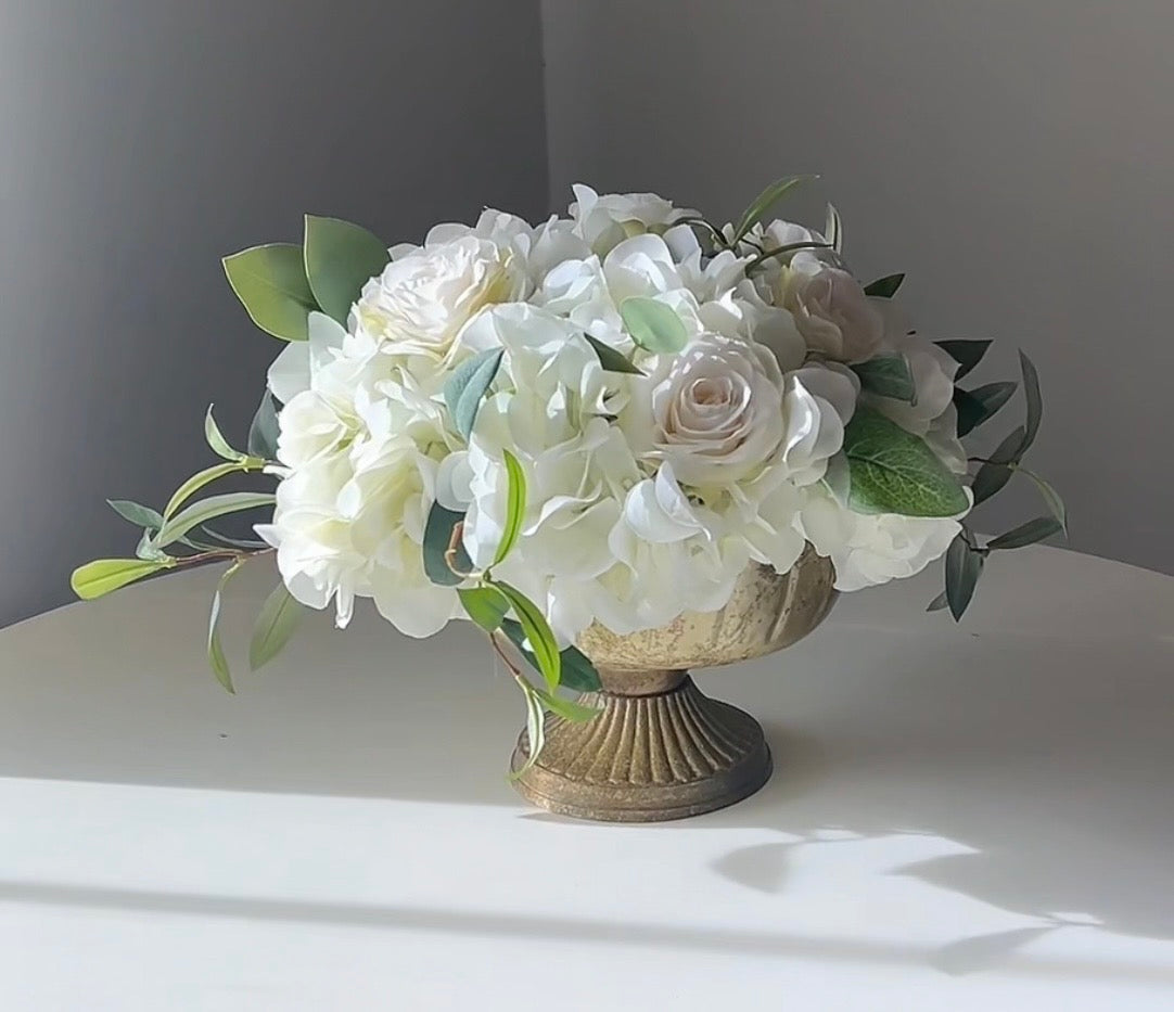 Venetian White Luxe Centerpiece